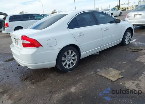 2011 Volvo S80 3.2 from USA, damaged, VIN YV1940ASXB1136235